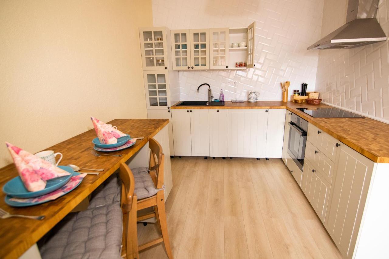 Naturalwood Apartment 日利纳 外观 照片